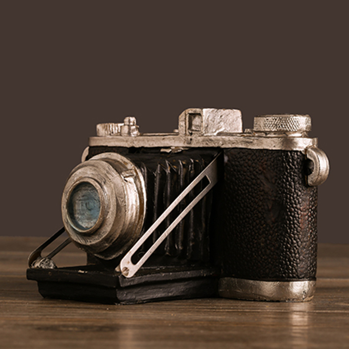 黒のぼろぼろのシックなカメラ,ヴィンテージの家の装飾,樹脂の - Collectible Vintage Cameras のレビューと価格