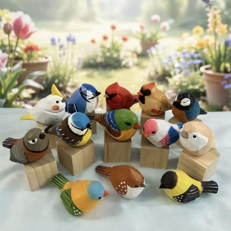可愛い手彫りの木製鳥の置物、カラフルな手描き、天然木の台座付 - Vintage Collectibles Store のレビューと価格